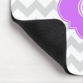 Lt Gray Welches Zickzack Lilac Quatrefolie Monogra Mousepad (Ecke)