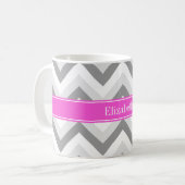 Lt Two Gray White Chevron Hot Pink Name Monogram Kaffeetasse (Vorderseite Links)