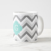 Lt Two Grey White Zickzack Aqua Monogram Jumbo-Tasse (Vorderseite Rechts)