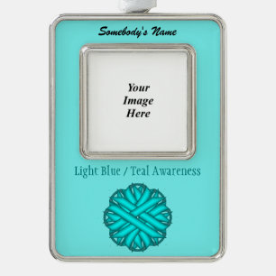 LtBlue/Aquamarine Blume Rbn Tmpl(V-O)von Kenneth Y Rahmen-Ornament Silber