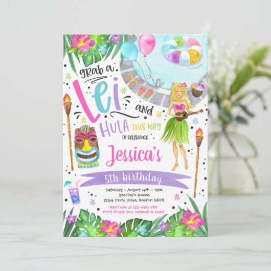 Luau Birthday Party Hawaiian Ananas Pool Party Einladung (Stehend Vorderseite)