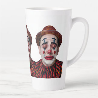 “Luca” After the Laughter Ends – A Clowns Portrait Milchtasse