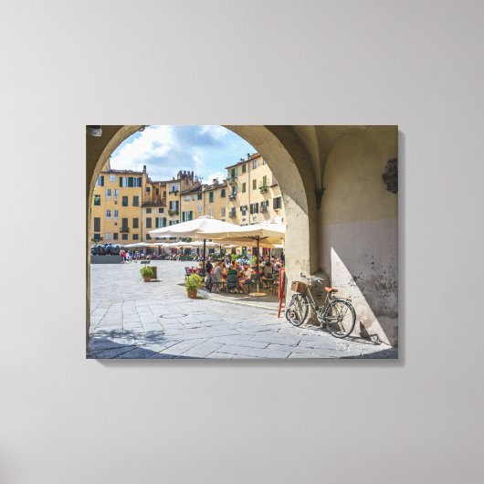 Lucca Piazza Anfiteatro Blick Leinwand (Vorderseite)