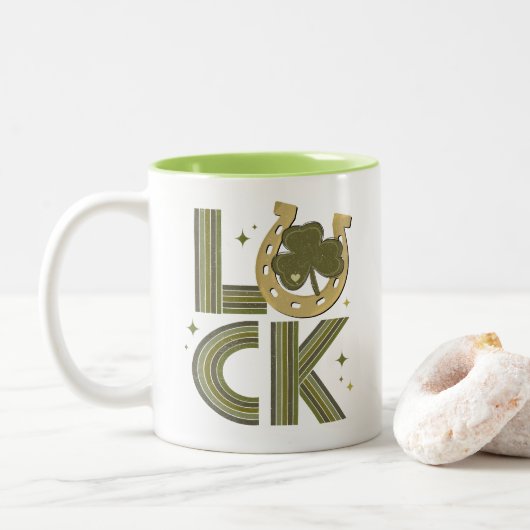 Luck Kleeblatt Horseshoe St Patrick's Day Zweifarbige Tasse (Mit Donut)