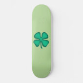 Lucky 4 Leaf Irish Clover grünes Skateboard (Vorderseite)