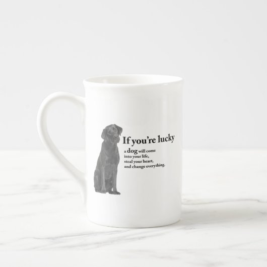 Lucky Black Lab Bone China Tasse (Links)