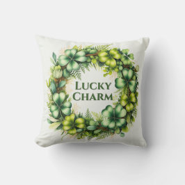 Lucky Charm Shamrock Wreath Throw Pillow Kissen