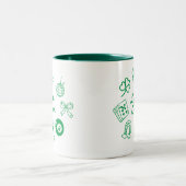 Lucky Charm St Patricks Day Lucky Clover Zweifarbige Tasse (Mittel)