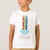 Lucky & Charming Rainbow 4-Leaf Clover Minimalisti T-Shirt (Vorderseite)