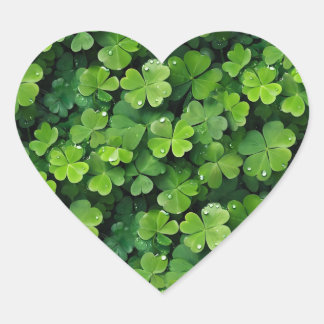 Lucky Clover Blätter Hintergrund Herz-Aufkleber