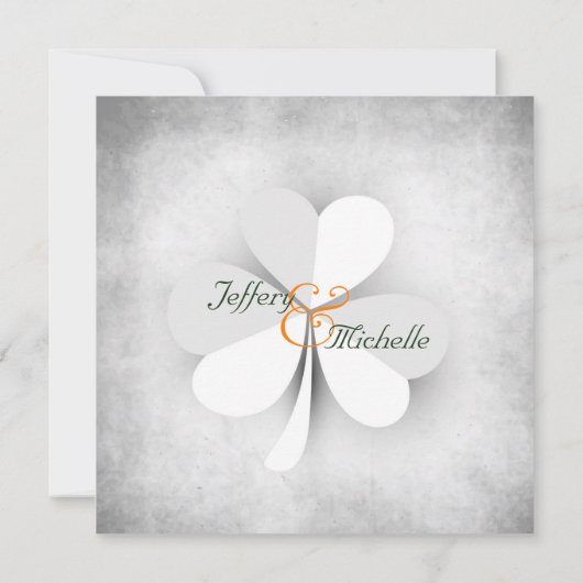 Lucky Clover Gray White Green Orange Irish Wedding Einladung (Rückseite)