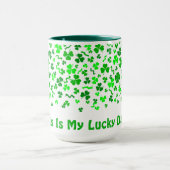 Lucky Day Shamrocks Four Leaf Clover Personalized  Tasse (Zentrum)