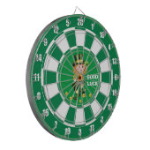 Lucky Gnome mit Gold Confetti auf Emerald Green Dartscheibe (Vorderseite Links)