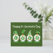 Lucky Gnomes St Patricks Day Postkarte (Stehend Vorderseite)