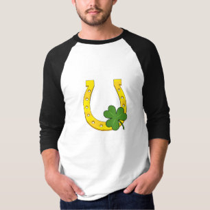 Lucky Golden Horseshoe mit Kleeblatt auf Weiß T-Shirt