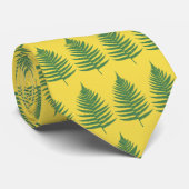 Lucky Green Fern Leaf Pattern Krawatte (Gerollt)