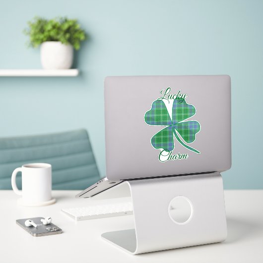 Lucky Green Plaid Shamrock Four-Leaf Clover  Aufkleber (Laptop auf Schreibtisch)