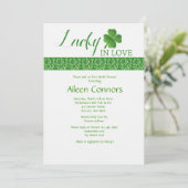 Lucky in Liebe Bridal Dusche Einladung (Stehend Vorderseite)