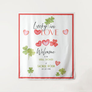 Lucky in Love Cover Blatt & Herzen : Brautparty Wandteppich