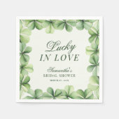 Lucky in Love Green Shamrock Bridal Shower  Serviette (Vorderseite)