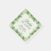 Lucky in Love Green Shamrock Bridal Shower  Serviette (Ecke)
