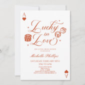 Lucky In Love Playing Card Casino Bridal Shower Einladung (Vorderseite)