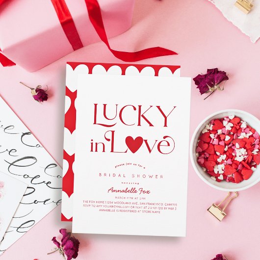 Lucky in Love Red Heart Bridal Shower Einladung