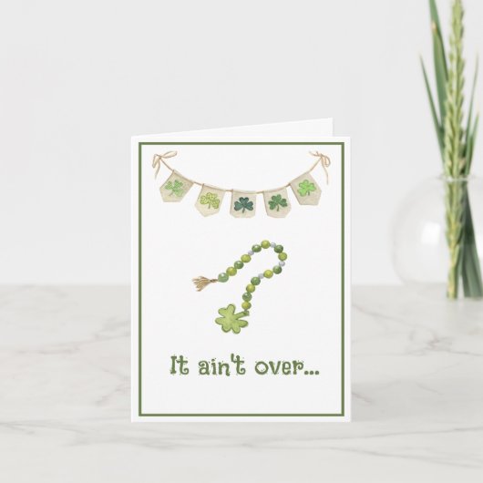 Lucky Irish Clover Funny St. Patricks Day Card Ankündigung (Vorderseite)