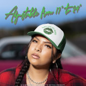 Lucky "Kiss Me I'm Irish" Green Glitzer Lip Print Truckerkappe