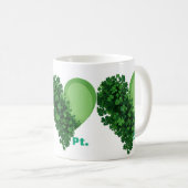 Lucky Kleeblatt Herz Tasse | St. Patrick's Day (VorderseiteRechts)