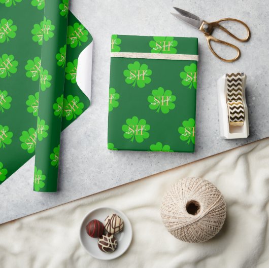 Lucky Kleeblatt mit Monogramm, Kleeblatt / Irisch Geschenkpapier (Kunsthandwerk)