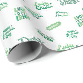 Lucky Kleeblatt St. Patrick's Day Pattern Geschenkpapier (Rolleneckpunkt)