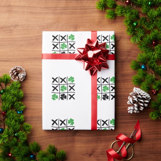 Lucky Kleeblatt Tic-Tac-Toe Funny Gifts Geschenkpapier (Feiertagsgeschenk)