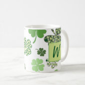 Lucky Monogram St. Patrick's Day Clovers Kaffeetasse (VorderseiteRechts)