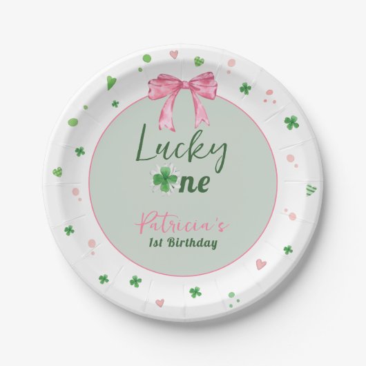 Lucky One St Patrick Girl Birthday Pappteller (Vorderseite)