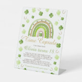 Lucky One Time Capsule Sign Sockelschild (Vorderseite)