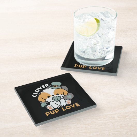 Lucky Pup mit Clover - St. Patrick's Day Gift Glasuntersetzer (Schrägansicht)