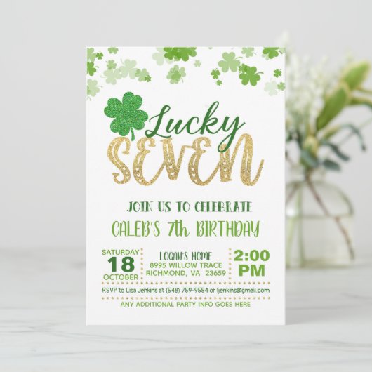 Lucky Seven Birthday Einladung (Stehend Vorderseite)