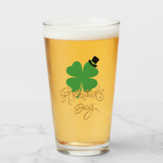 Lucky Sips: St. Patrick's Day Edition - Logo in ei Glas