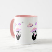 Lucky Tuxedo Cat und fliegende Saucera Tasse (Vorderseite Links)