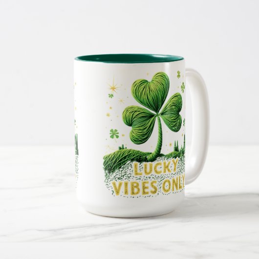 Lucky Vibes Only Yarn Clover St Patrick's Day Zweifarbige Tasse (VorderseiteRechts)