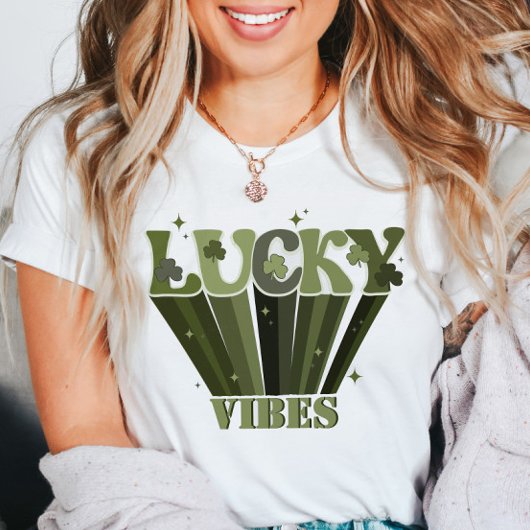 Lucky Vibes Retro St Patrick's Day Irish Kleeblatt T-Shirt