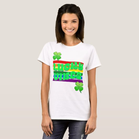 Lucky Vibes St. Patrick's Day T-Shirt (Vorne ganz)