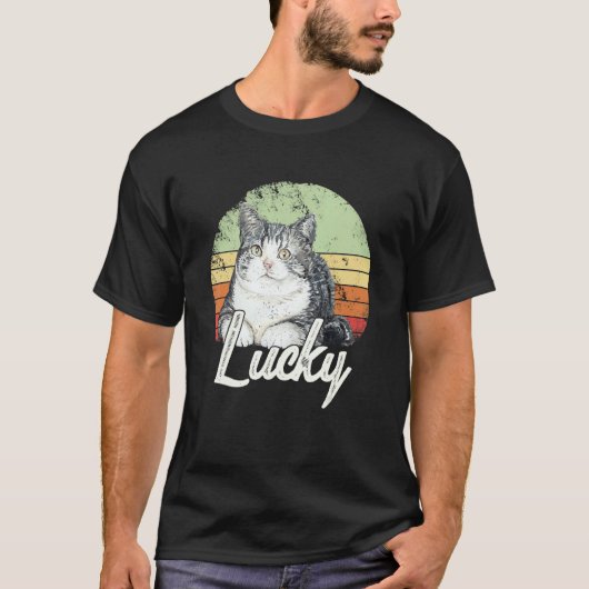 Lucky Vintage Cat Graphic T-Shirt (Vorderseite)