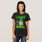 lucky with my gnomies Irish st patricks day gnome T-Shirt (Vorne ganz)