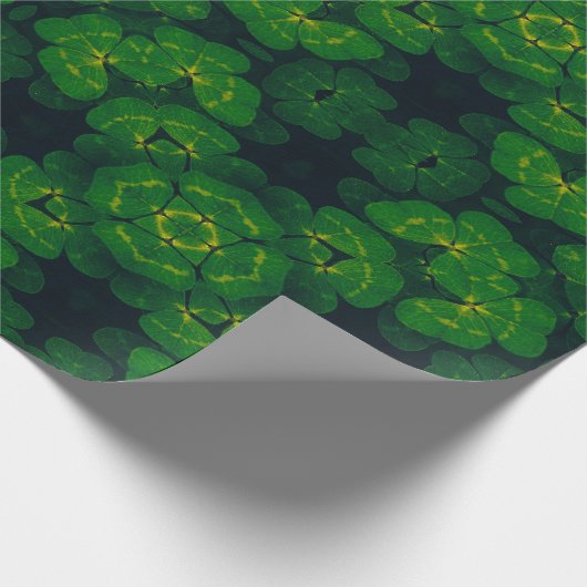Lucky Wrap Green Irish Clover Muster Nr. 1 Geschenkpapier (Ecke)