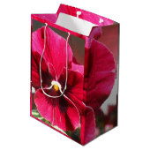 Lucrezia Mittlere Geschenktüte (Rückseite Schrägansicht)