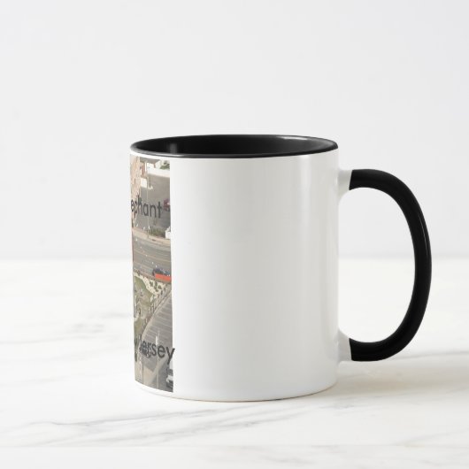 Lucy die Elefant-Tasse Tasse (Rechts)