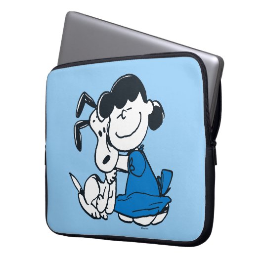 Lucy Hugging Snoopy Laptopschutzhülle (Vorderseite Links)