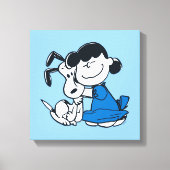 Lucy Hugging Snoopy Leinwanddruck (Vorderseite)